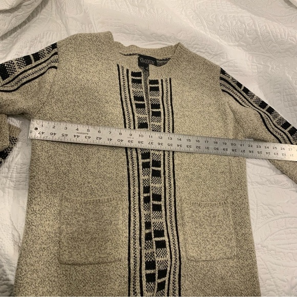 Mia Maddison Long Cardigan - Picture 10 of 13